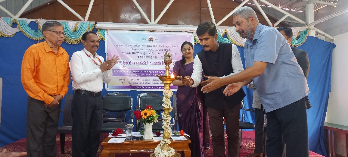 ಜಾಗೃತ ಗ್ರಾಹಕರಿಂದ ಜಾಗೃತ ನ್ಯಾಯಯುತ ಸಮಾಜ ನಿರ್ಮಾಣ ಸಾಧ್ಯ: ಸುಮೀಲ ಟಿ ಮಾಸರೆಡ್ಡಿ ಜಾಗೃತ ಗ್ರಾಹಕರಿಂದ ಜಾಗೃತ ನ್ಯಾಯಯುತ ಸಮಾಜ ನಿರ್ಮಾಣ ಸಾಧ್ಯ: ಸುಮೀಲ ಟಿ ಮಾಸರೆಡ್ಡಿ